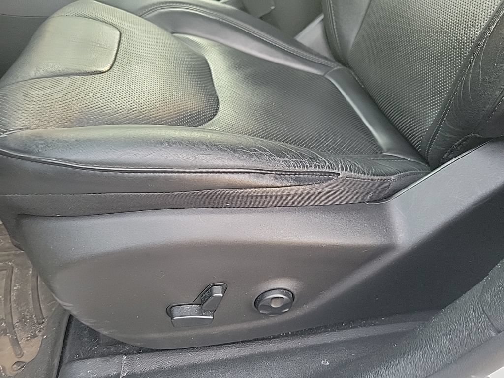 Used 2019 Jeep Cherokee Limited AWD/4WD image 27