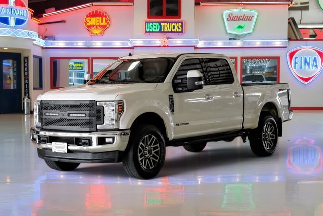 Used 2019 Ford F250 Lariat w/ Lariat Value Package AWD/4WD image 2