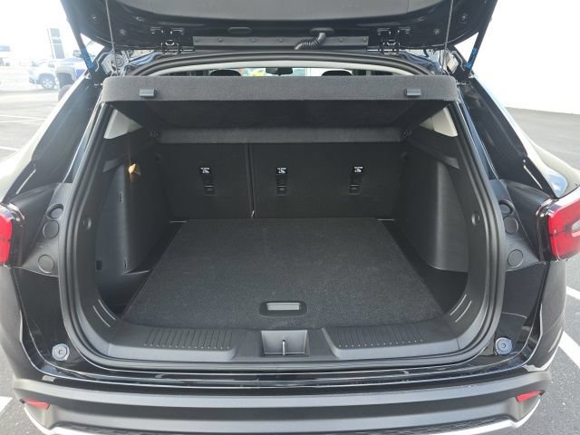 Used 2026 Chevrolet Trax LT w/ LT Convenience Package FWD image 16