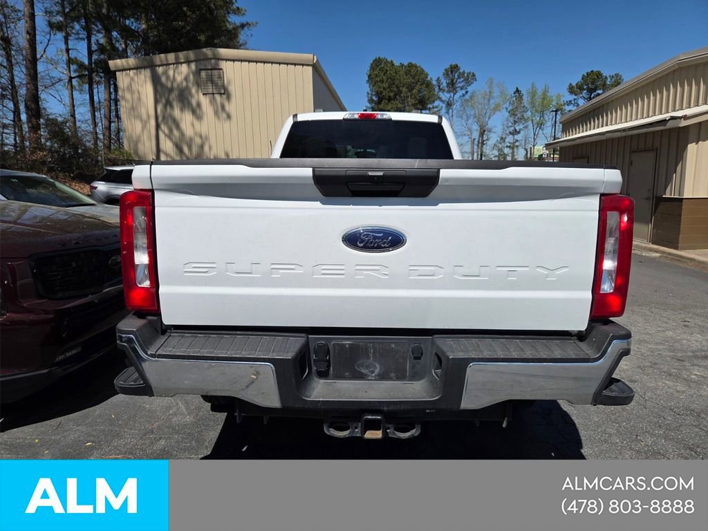Used 2025 Ford F350 XLT image 7