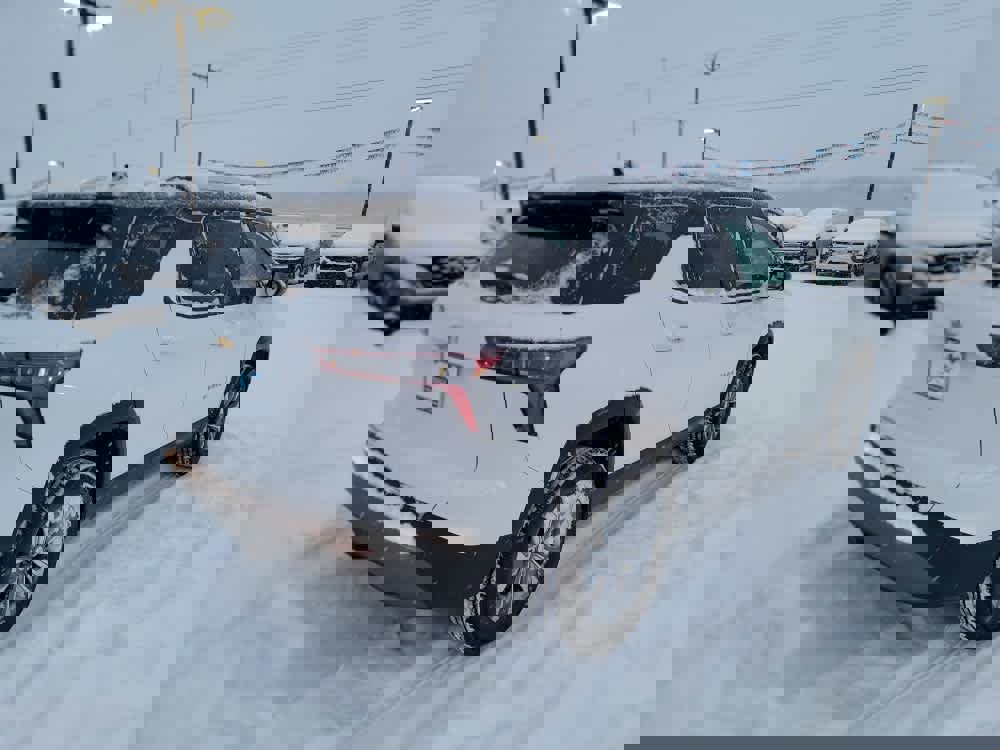 Used 2025 Chevrolet Equinox LT w/ Convenience Package II image 5