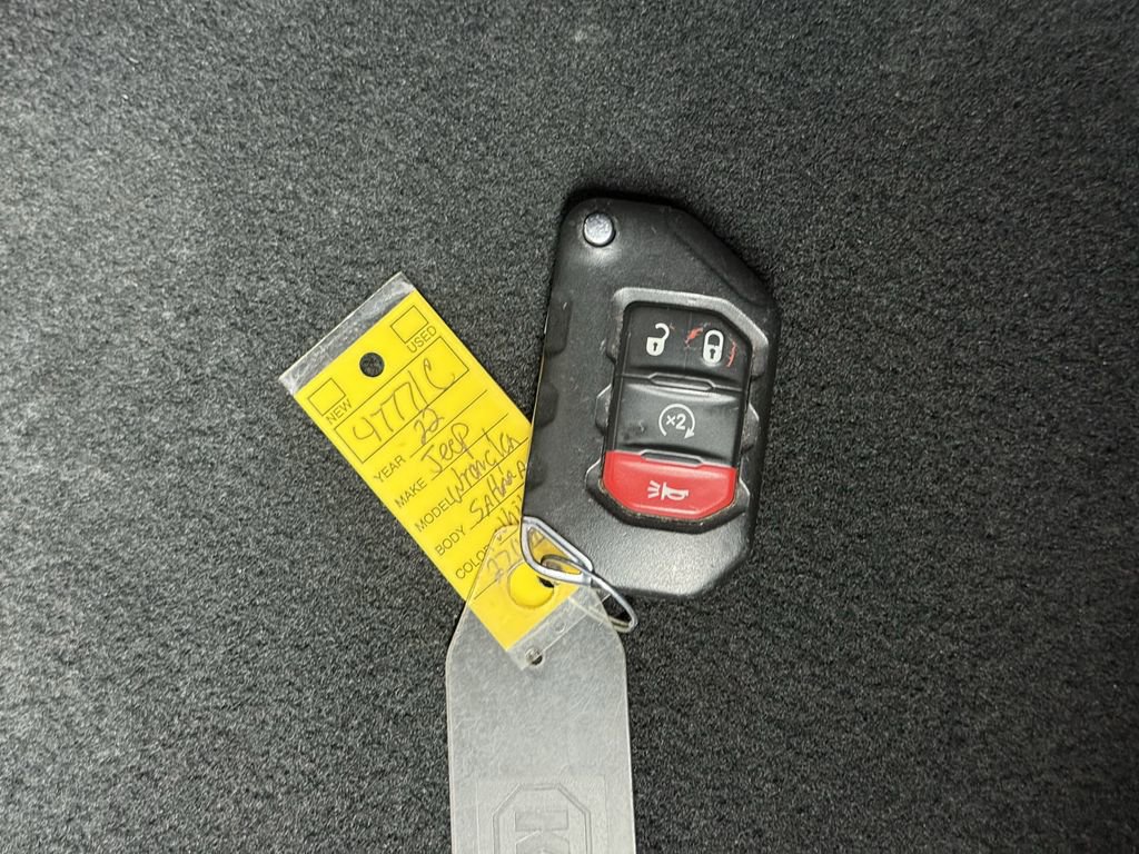 Used 2022 Jeep Wrangler Unlimited Sahara w/ LED Lighting Group image 26