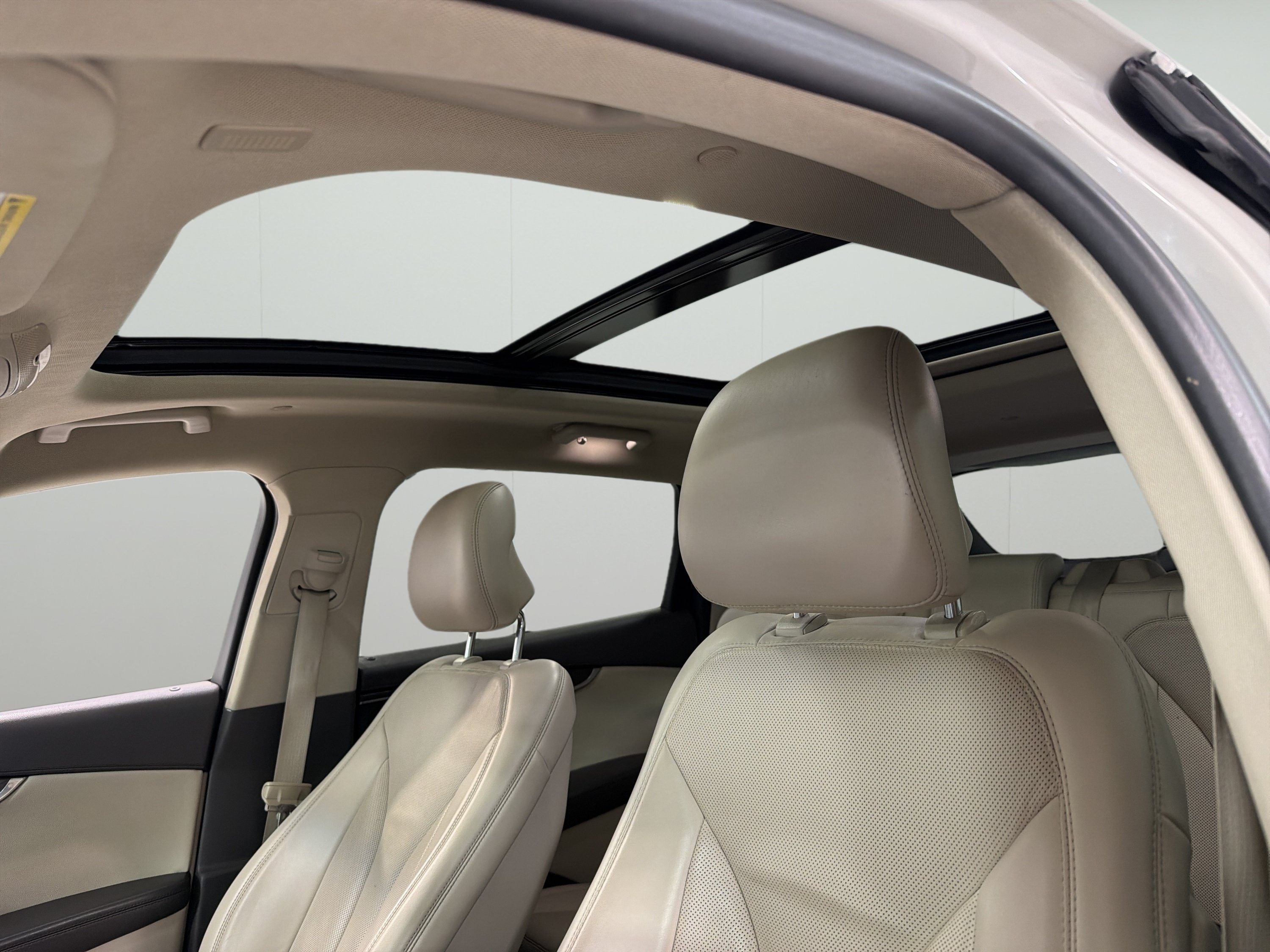 Used 2019 Lincoln Nautilus Reserve FWD image 10