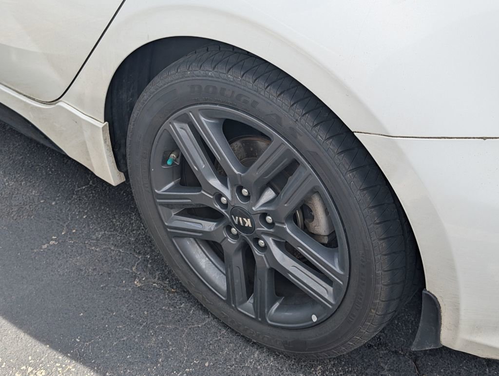 Used 2021 Kia Forte GT-Line image 19