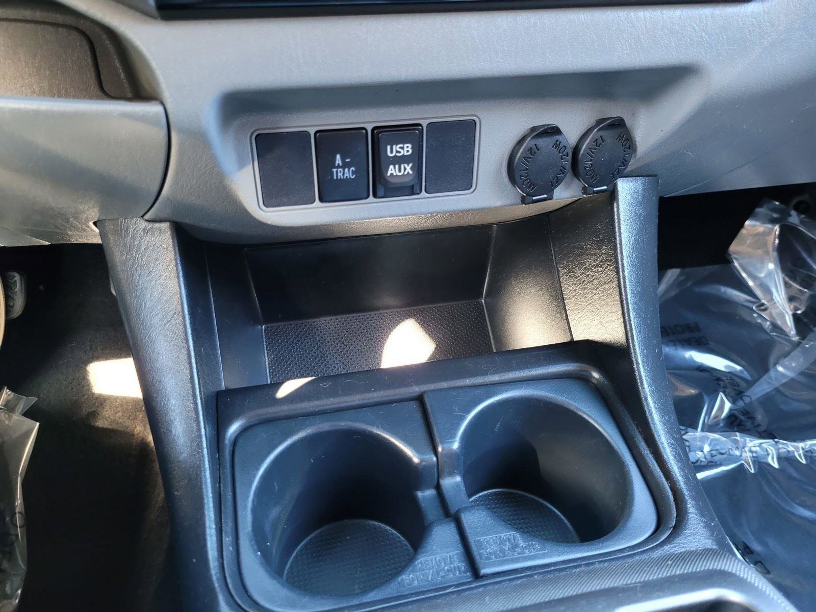 Used 2014 Toyota Tacoma 4x4 Double Cab w/ TRD Off-Road Package image 25