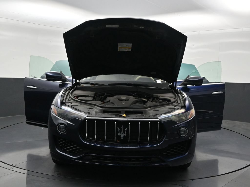 Used 2019 Maserati Levante AWD/4WD image 35