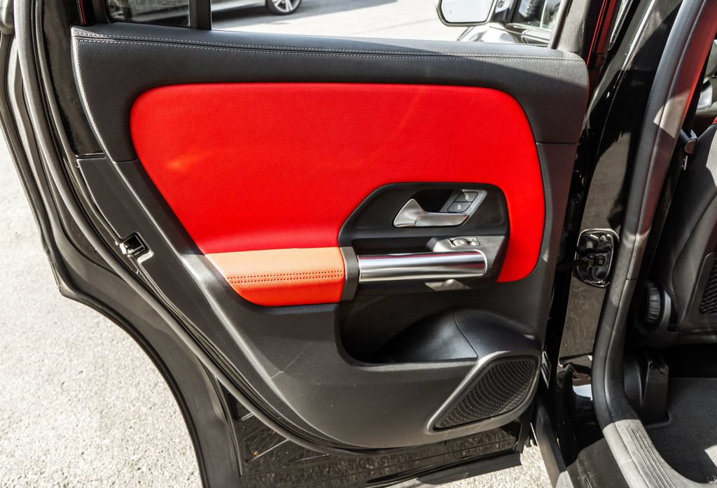 Used 2022 Mercedes-Benz GLA 250 4MATIC image 28