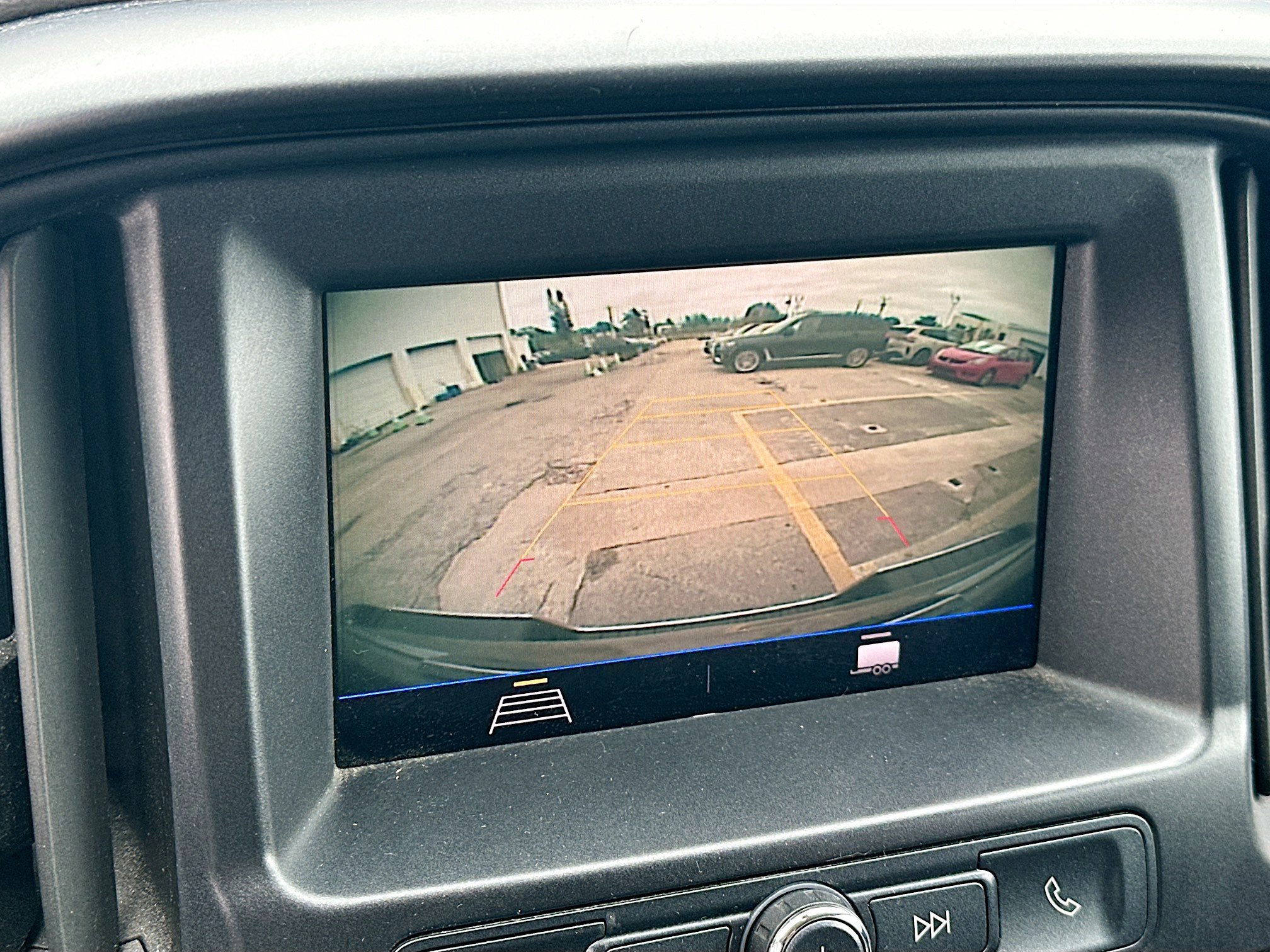 Used 2020 Chevrolet Colorado W/T w/ Custom Special Edition image 14