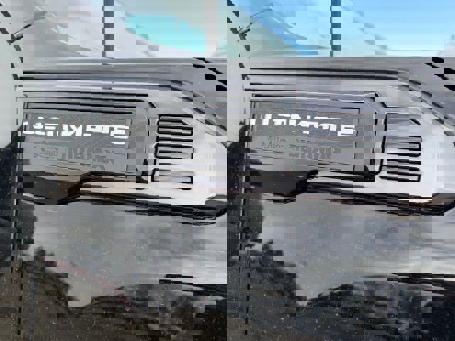 Used 2024 GMC Sierra 3500 Denali Ultimate image 11