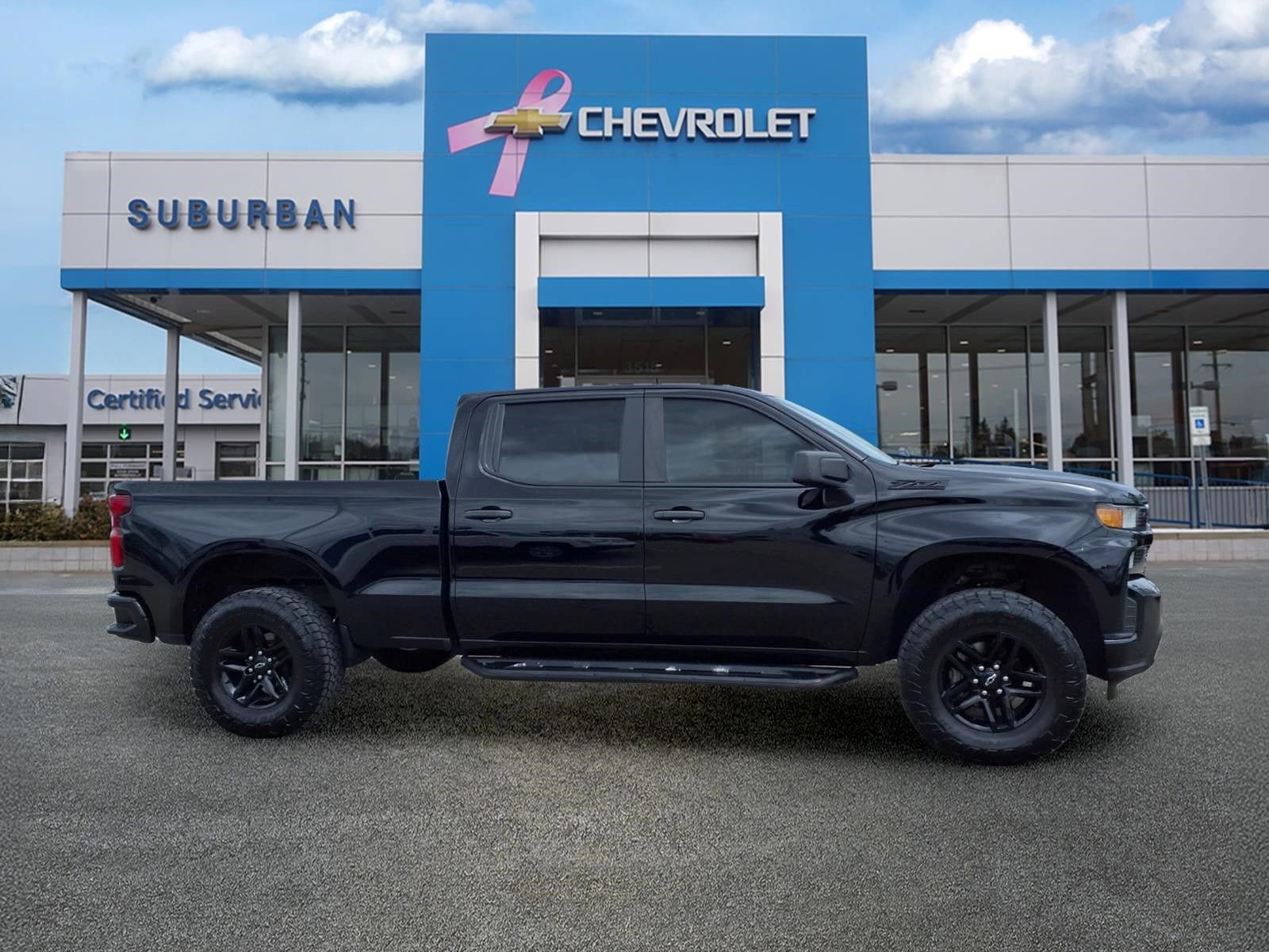 Used 2021 Chevrolet Silverado 1500 Custom Trail Boss w/ LPO, Dark Essentials Package AWD/4WD image 4