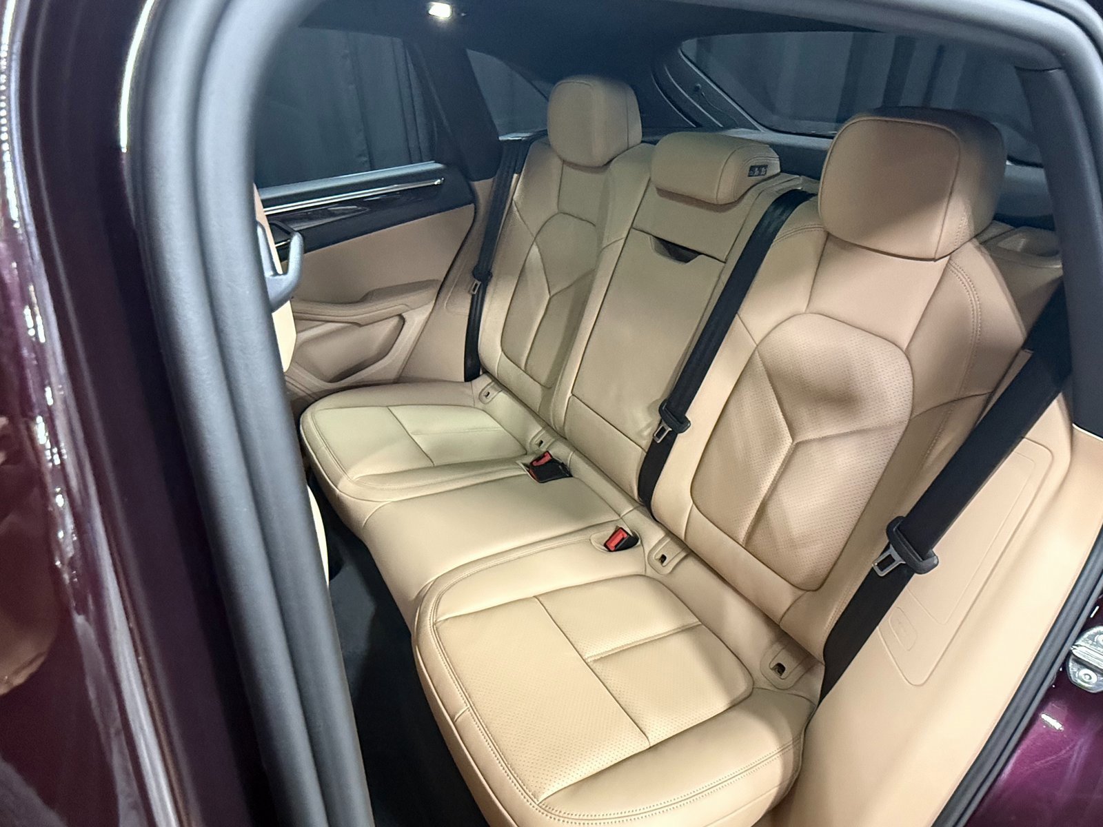 New 2026 Porsche Macan image 5