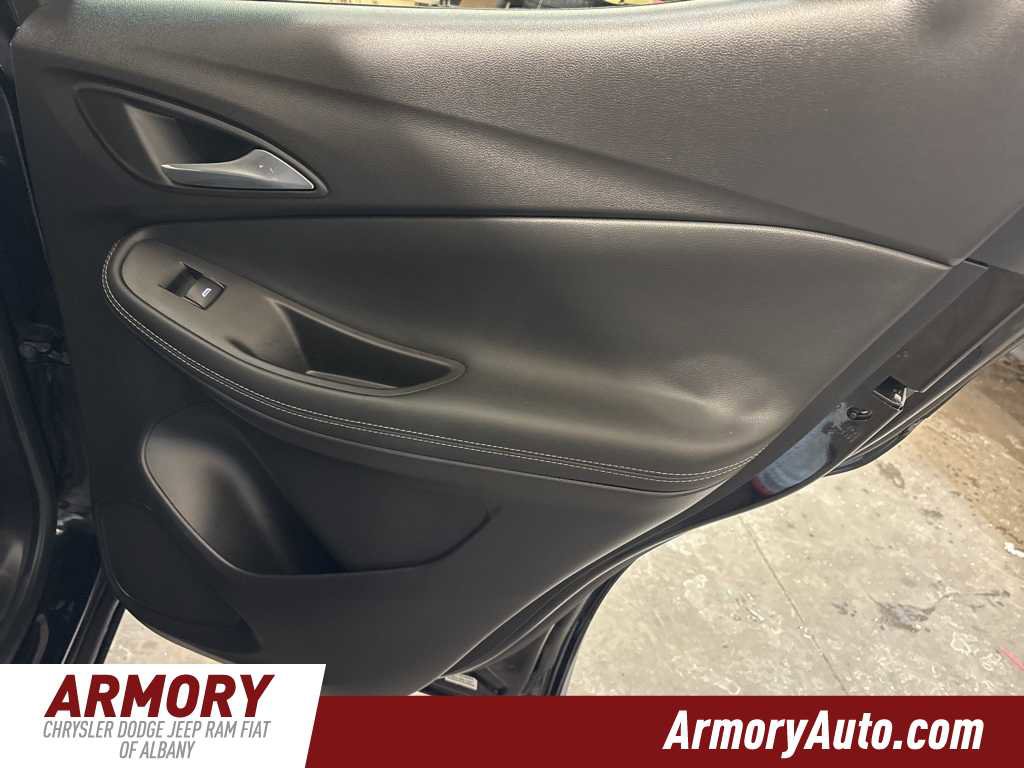 Used 2021 Buick Encore GX Preferred w/ Cold Weather Comfort Package image 27