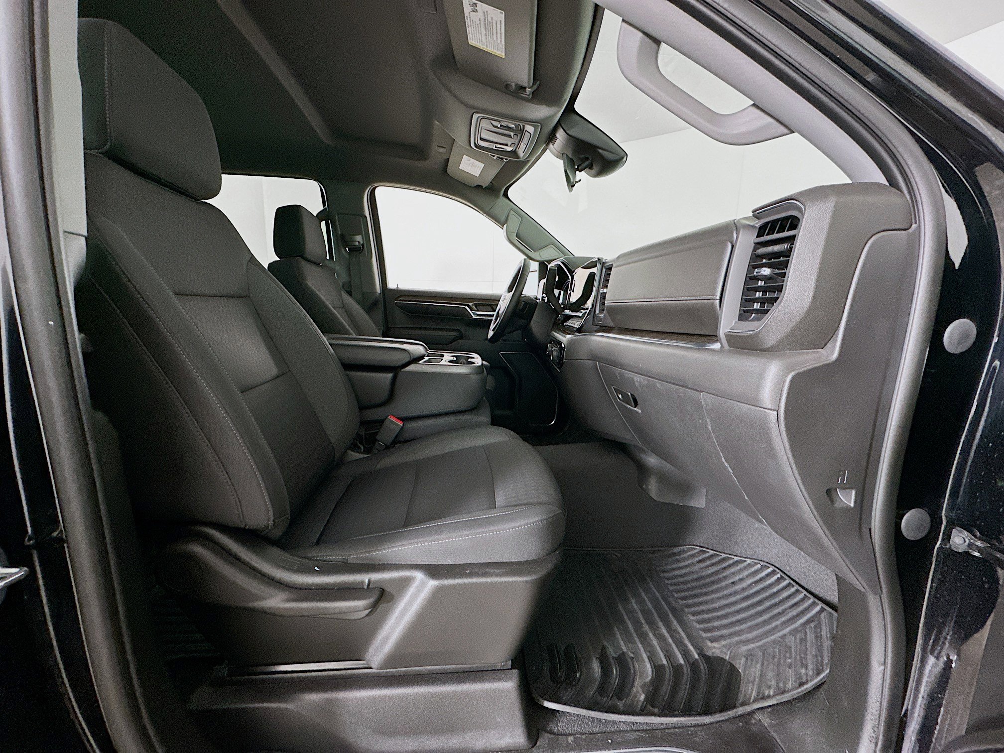 Used 2023 Chevrolet Silverado 1500 LT image 30