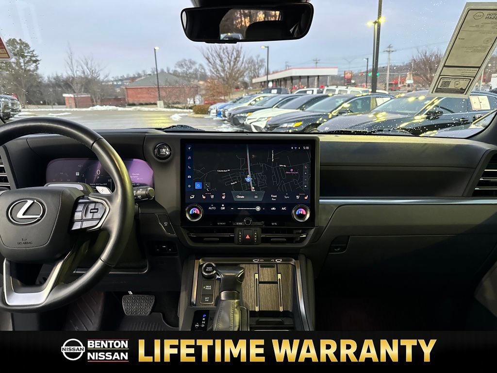 Used 2024 Lexus GX 550 w/ Accessory Package (2T) image 13