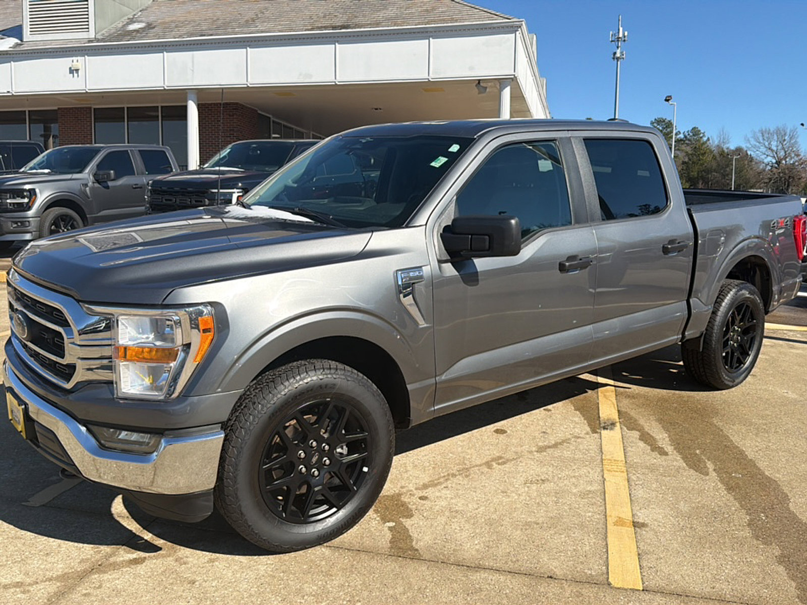 Used 2023 Ford F150 XLT AWD/4WD image 22