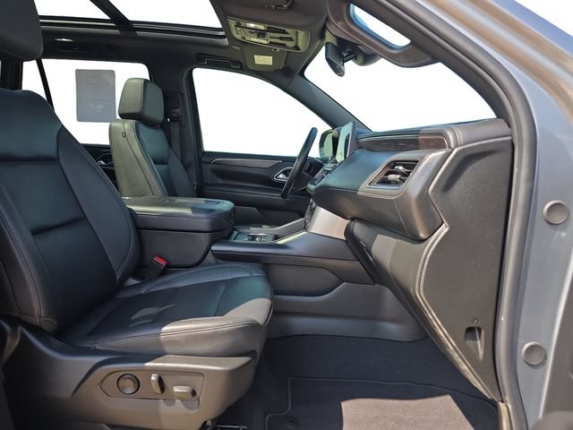 Used 2024 Chevrolet Tahoe Z71 w/ Luxury Package AWD/4WD image 17