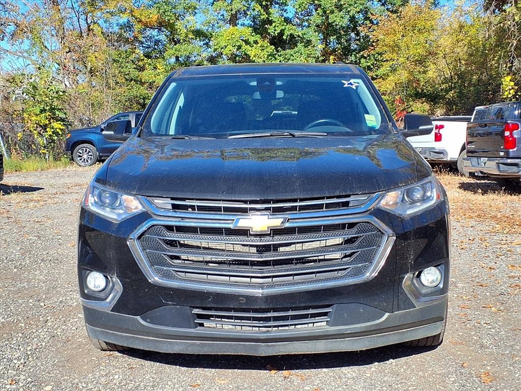 Used 2021 Chevrolet Traverse LT image 2