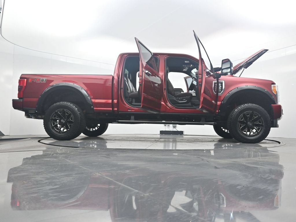 Used 2017 Ford F350 Platinum w/ FX4 Off-Road Package AWD/4WD image 45