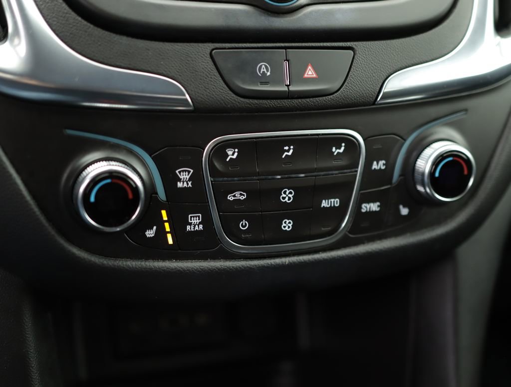 Used 2023 Chevrolet Equinox LT FWD image 15