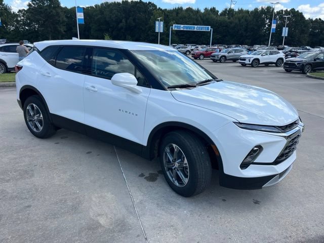 New 2026 Chevrolet Blazer LT w/ LPO, Floor Liner Package FWD image 9