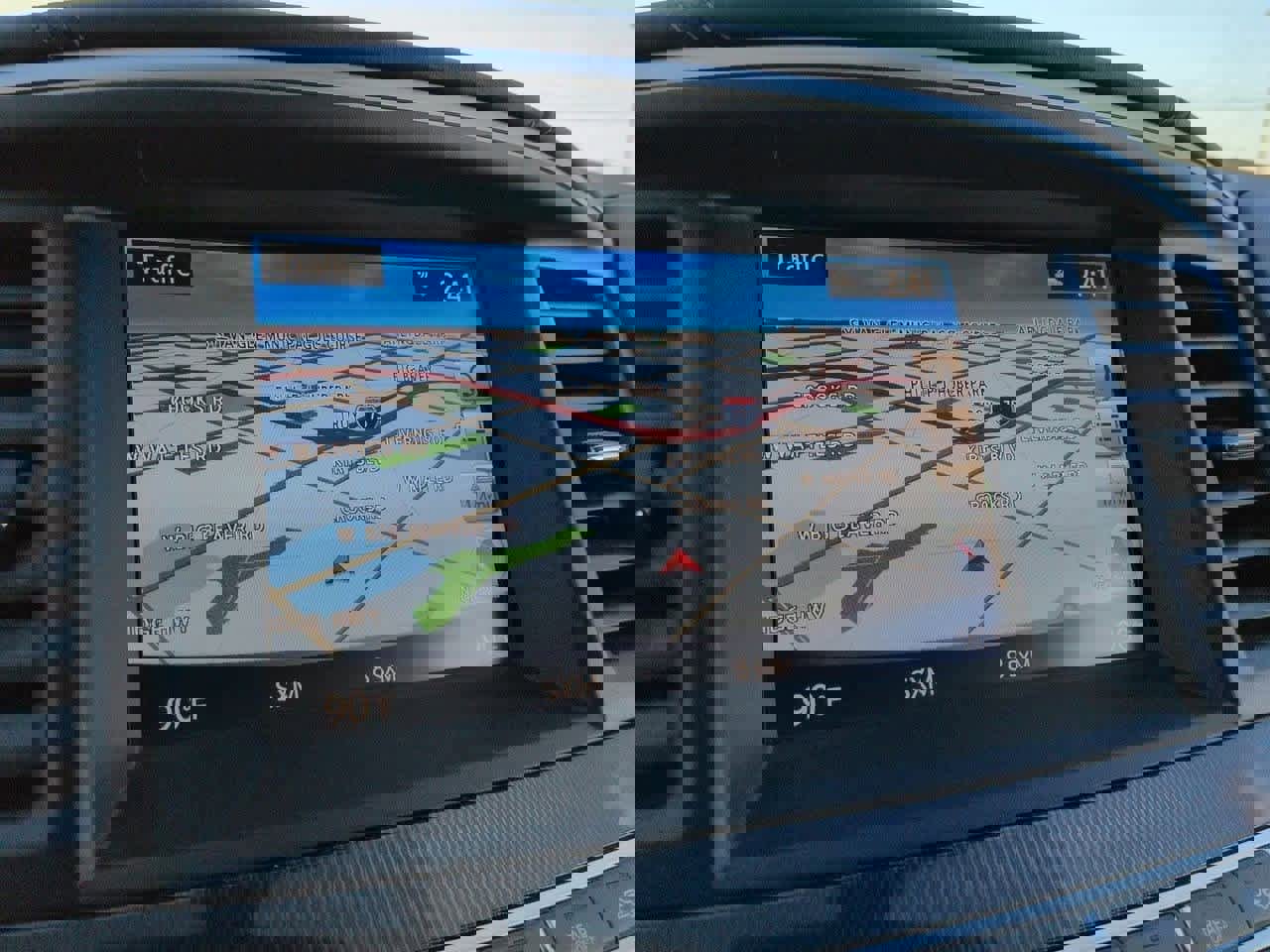 Used 2019 INFINITI QX60 Luxe w/ Essential Package image 31