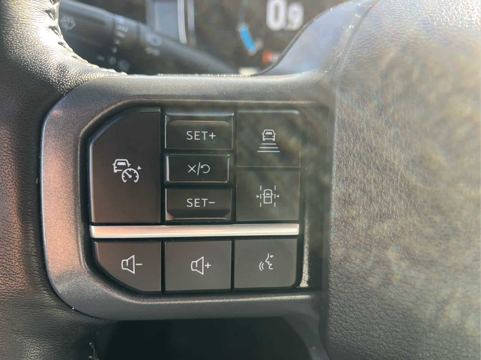 Used 2022 Ford F150 Lariat w/ Equipment Group 502A High image 36