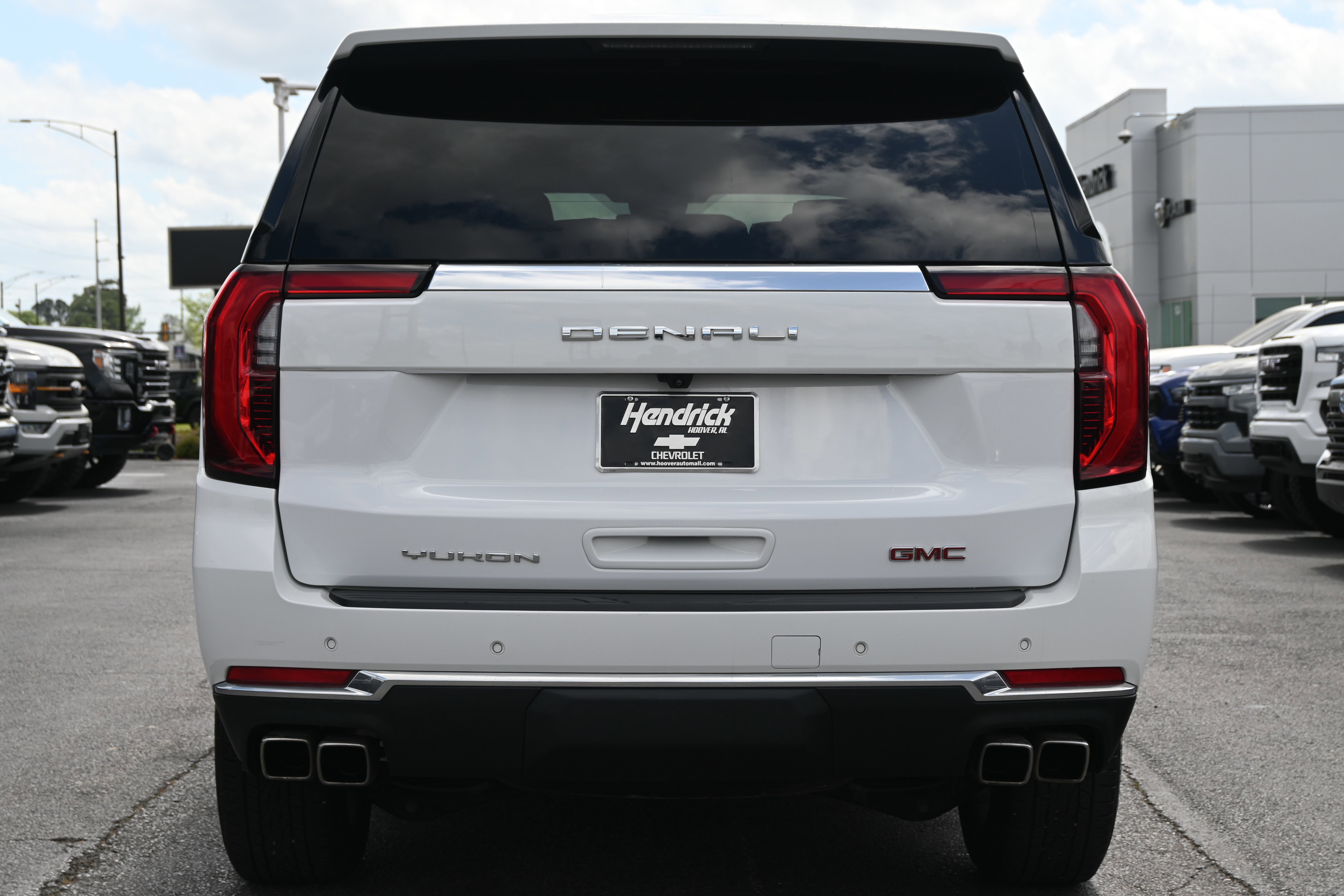 Used 2025 GMC Yukon Denali image 14
