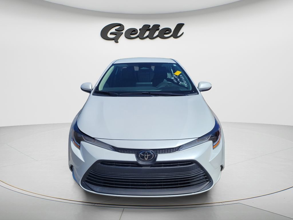 Used 2023 Toyota Corolla LE w/ LE Convenience Package video 2