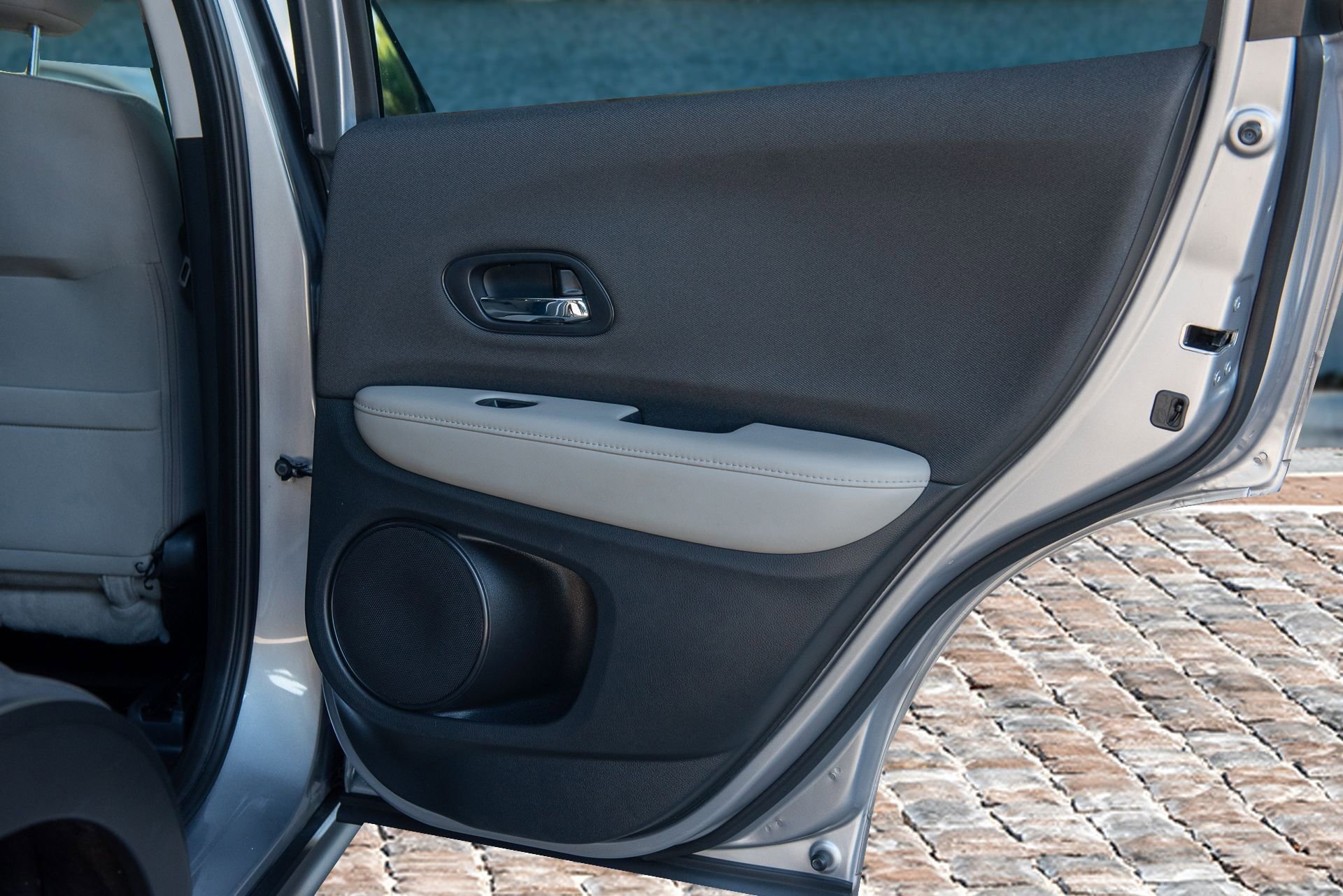 Used 2022 Honda HR-V LX image 16