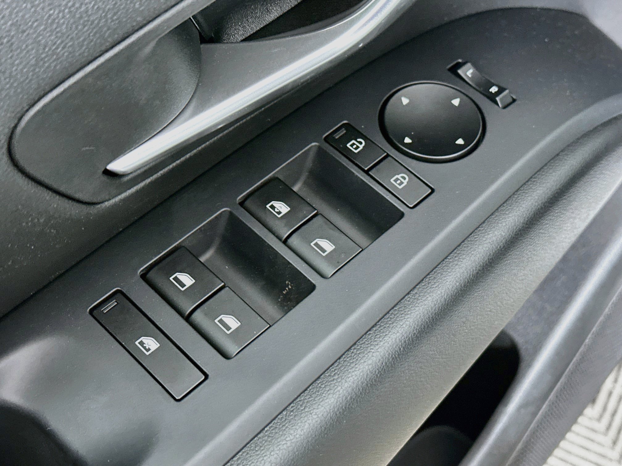 Certified 2025 Hyundai Santa Cruz SE AWD/4WD image 17