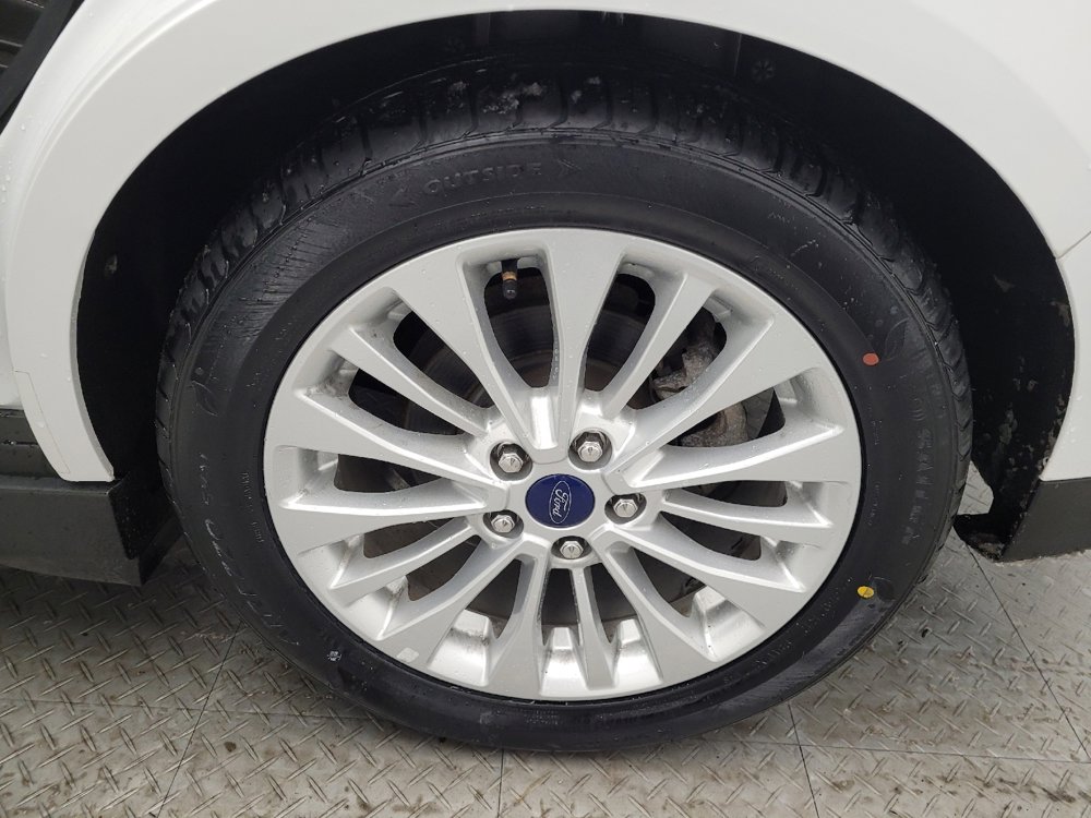 Used 2017 Ford C-MAX SE image 31