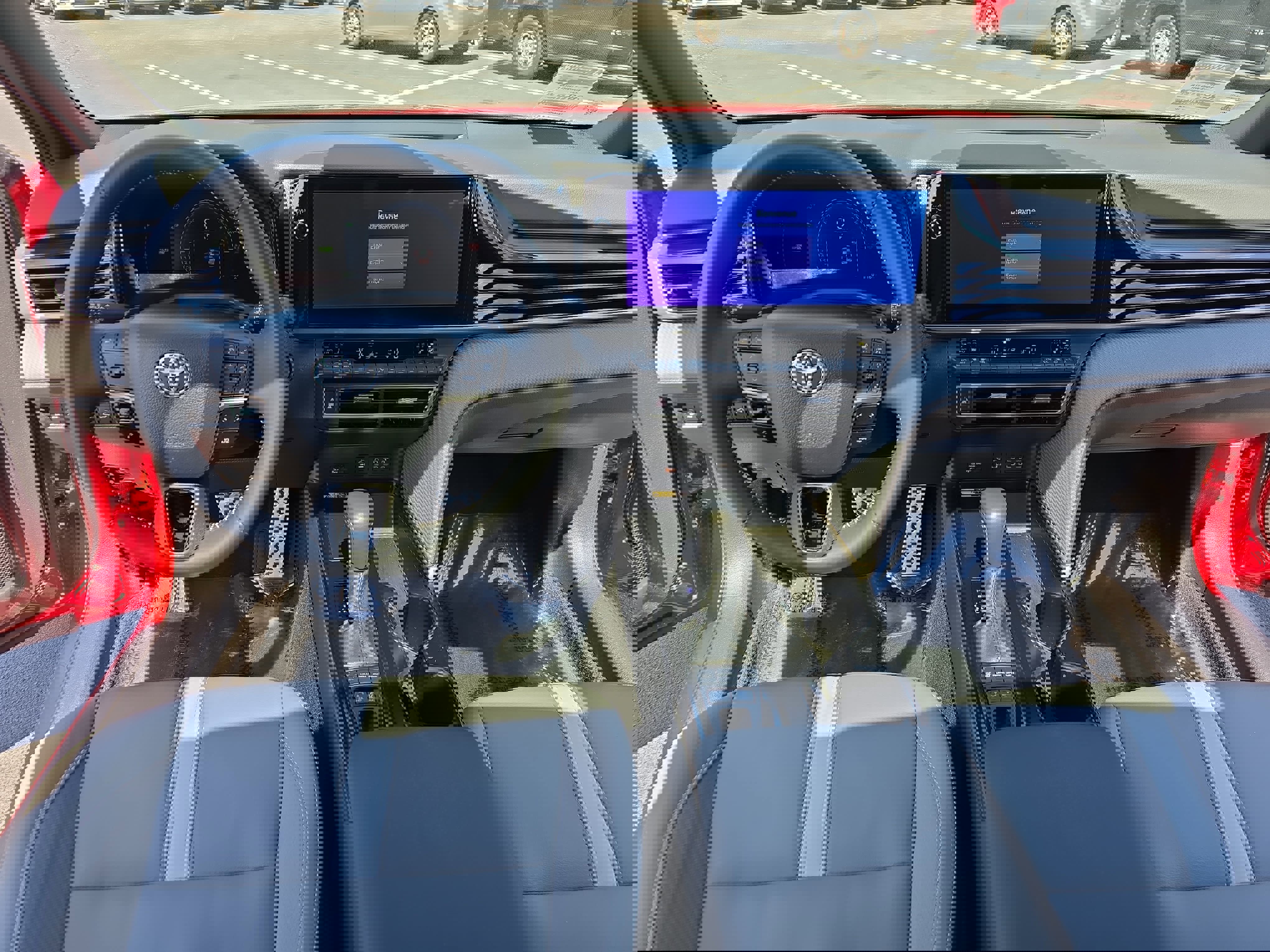 Used 2025 Toyota Camry SE w/ Multimedia Upgrade Package image 19