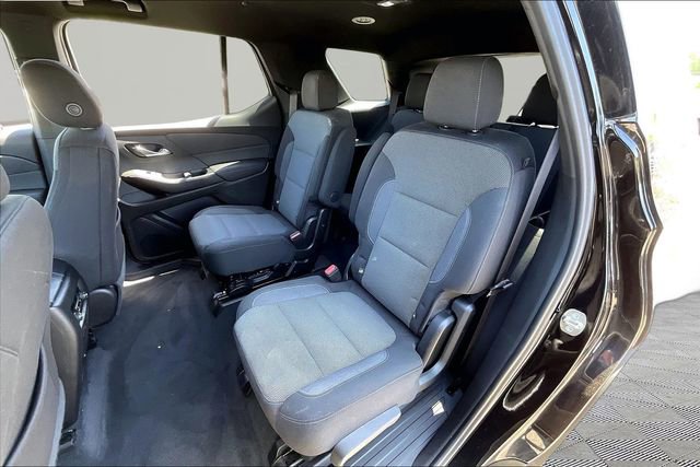 Used 2023 Chevrolet Traverse LT AWD/4WD image 16