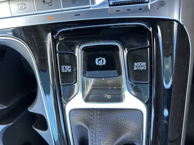Used 2023 Kia Carnival SX Prestige FWD image 39