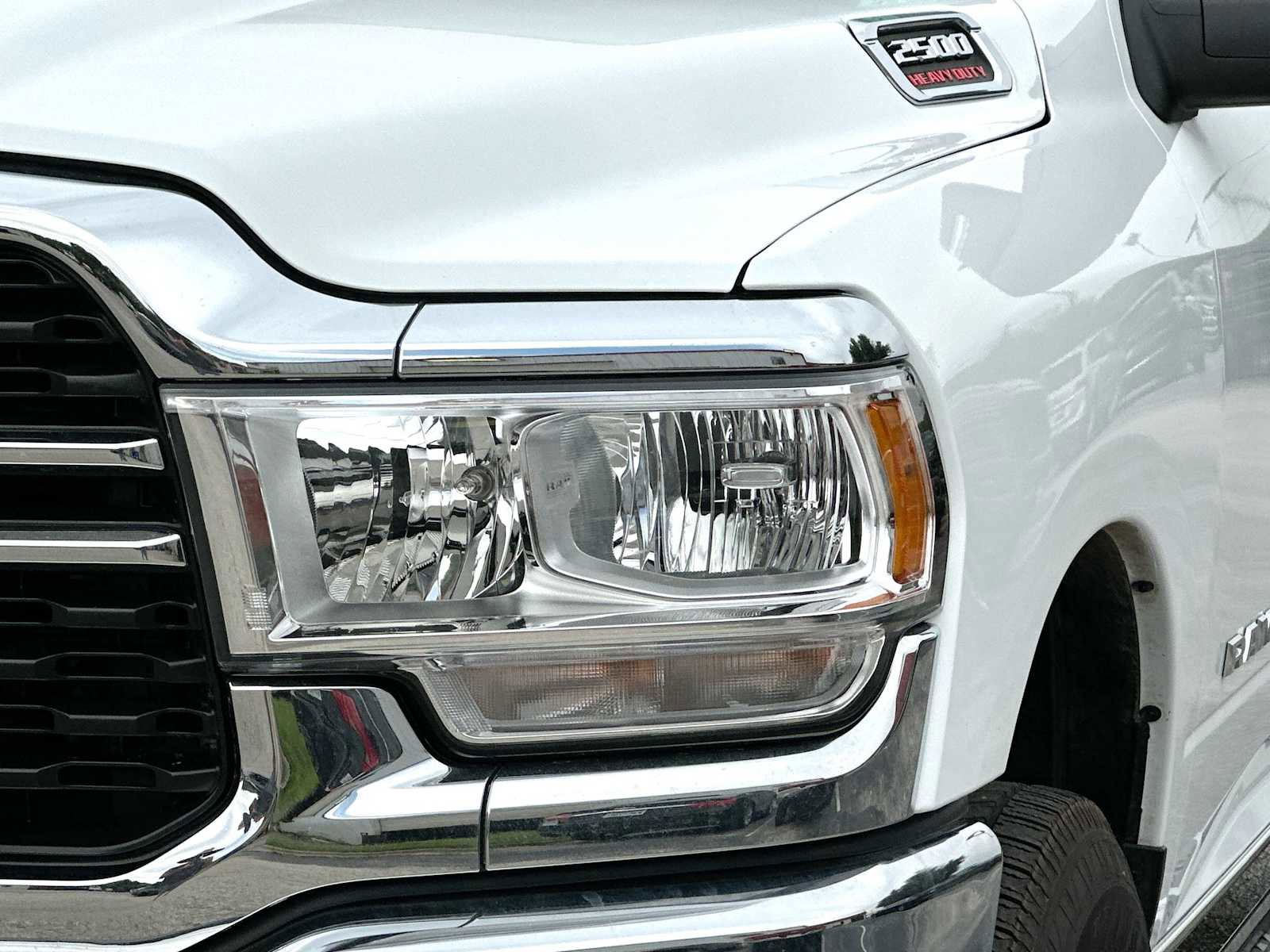 Used 2024 RAM 2500 Big Horn w/ Bed Utility Group image 16