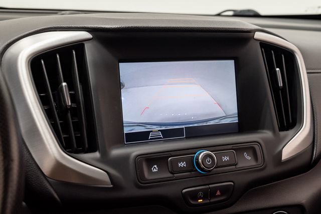 Used 2024 GMC Terrain SLE w/ Driver Convenience Package FWD image 14