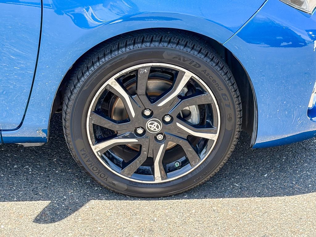 Used 2017 Toyota Yaris L FWD image 12