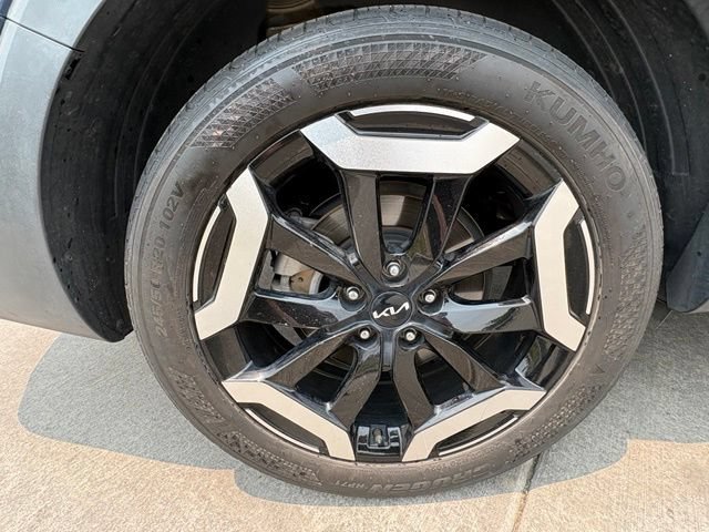 Used 2024 Kia Telluride S w/ S Sunroof Package FWD image 32
