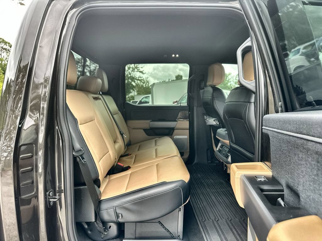 Used 2024 Ford F250 Lariat w/ Lariat Ultimate Package AWD/4WD image 24