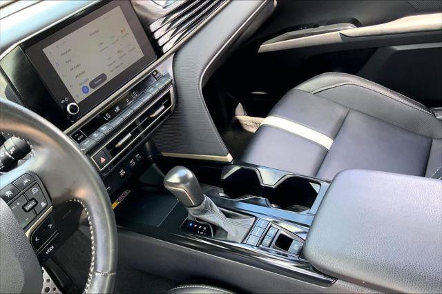 Certified 2025 Toyota Camry SE FWD image 16