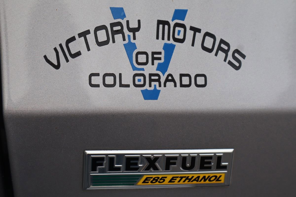 Used 2013 Chrysler Town & Country Touring image 48