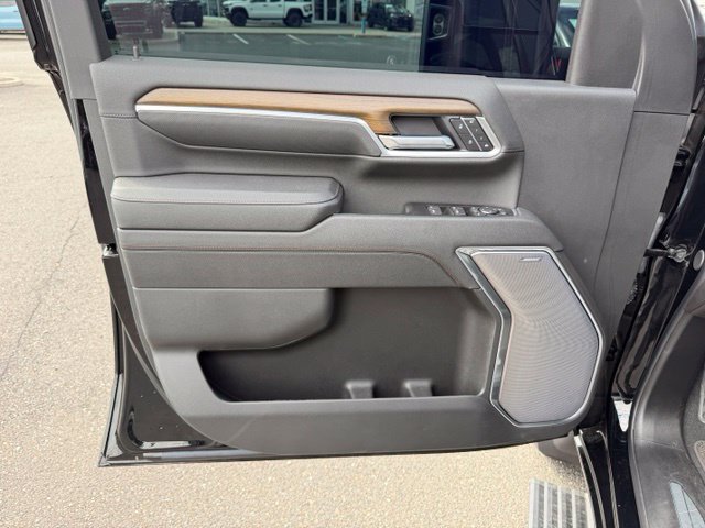 Certified 2026 Chevrolet Silverado 2500 High Country w/ High Country Premium Package AWD/4WD image 23