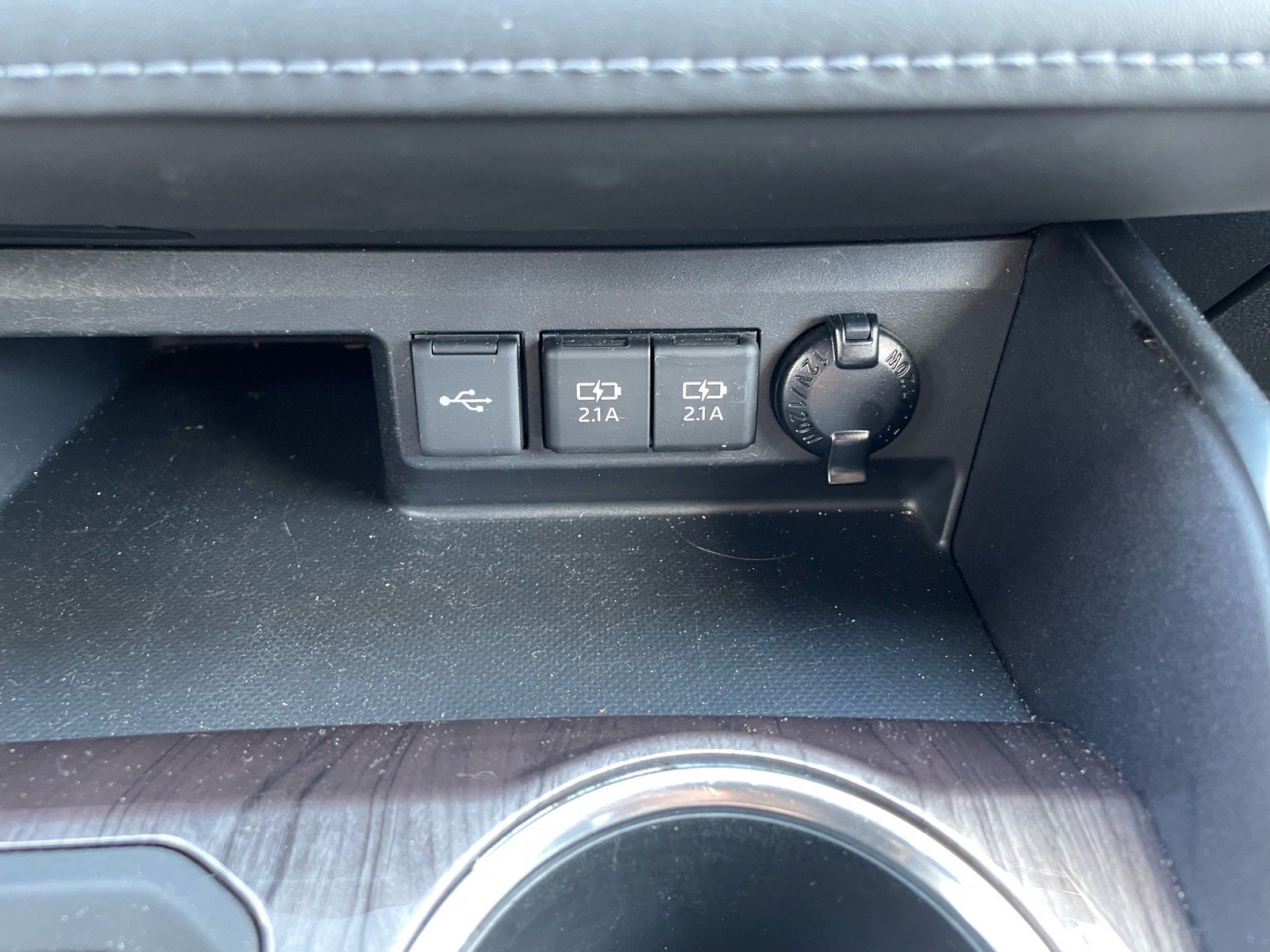 Used 2020 Toyota Highlander Limited FWD image 10