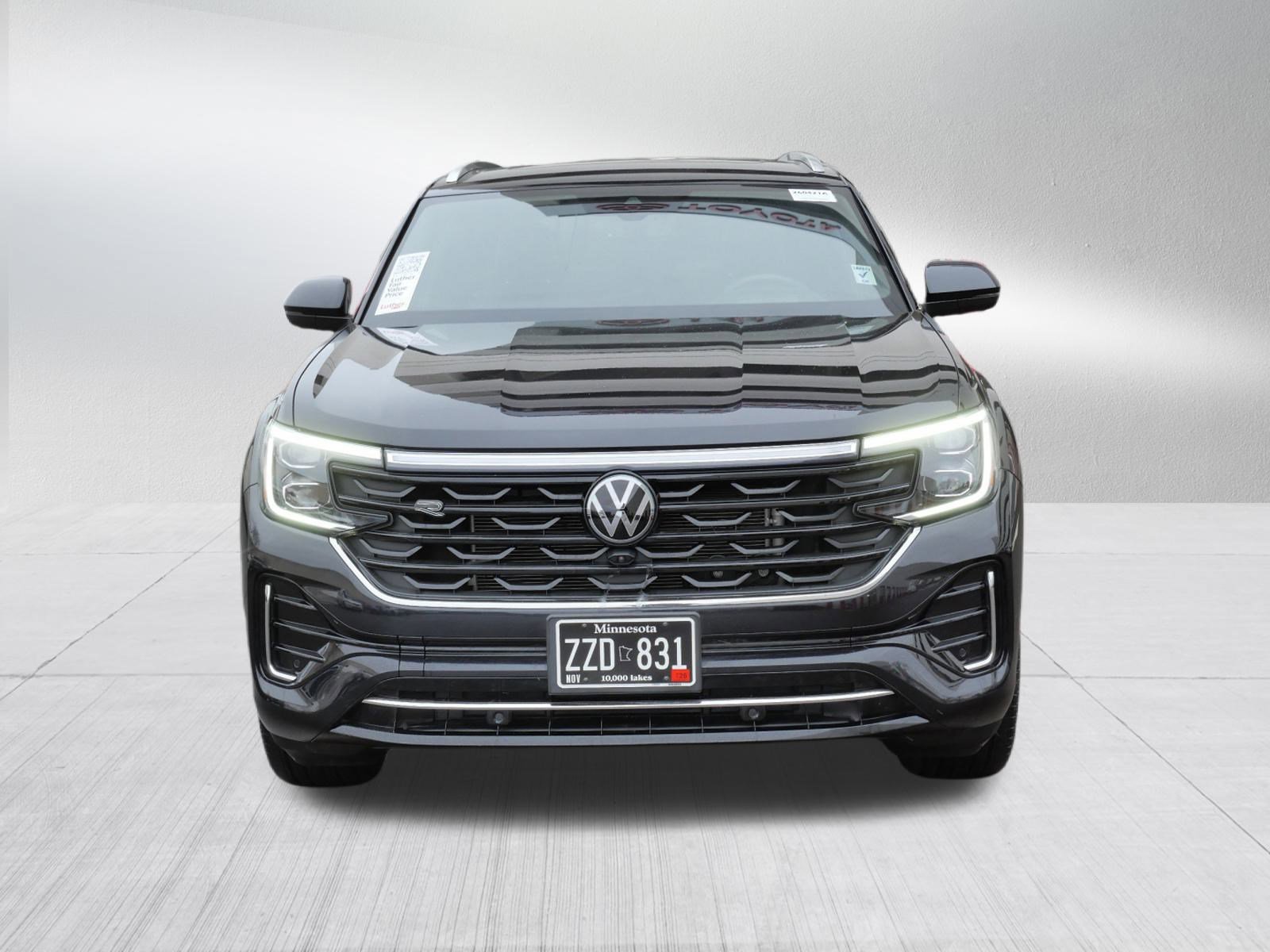 Used 2024 Volkswagen Atlas Cross Sport SEL Premium R-Line image 3