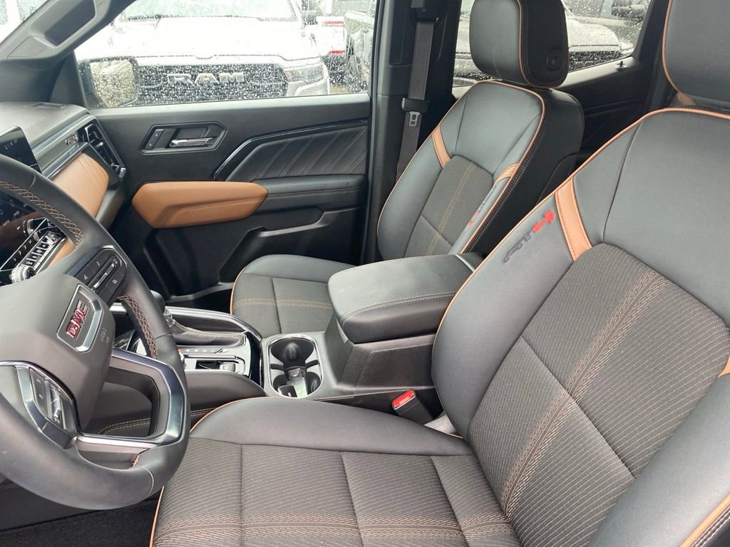 Used 2024 GMC Canyon AT4 w/ Canyon Safety Plus Package AWD/4WD image 18