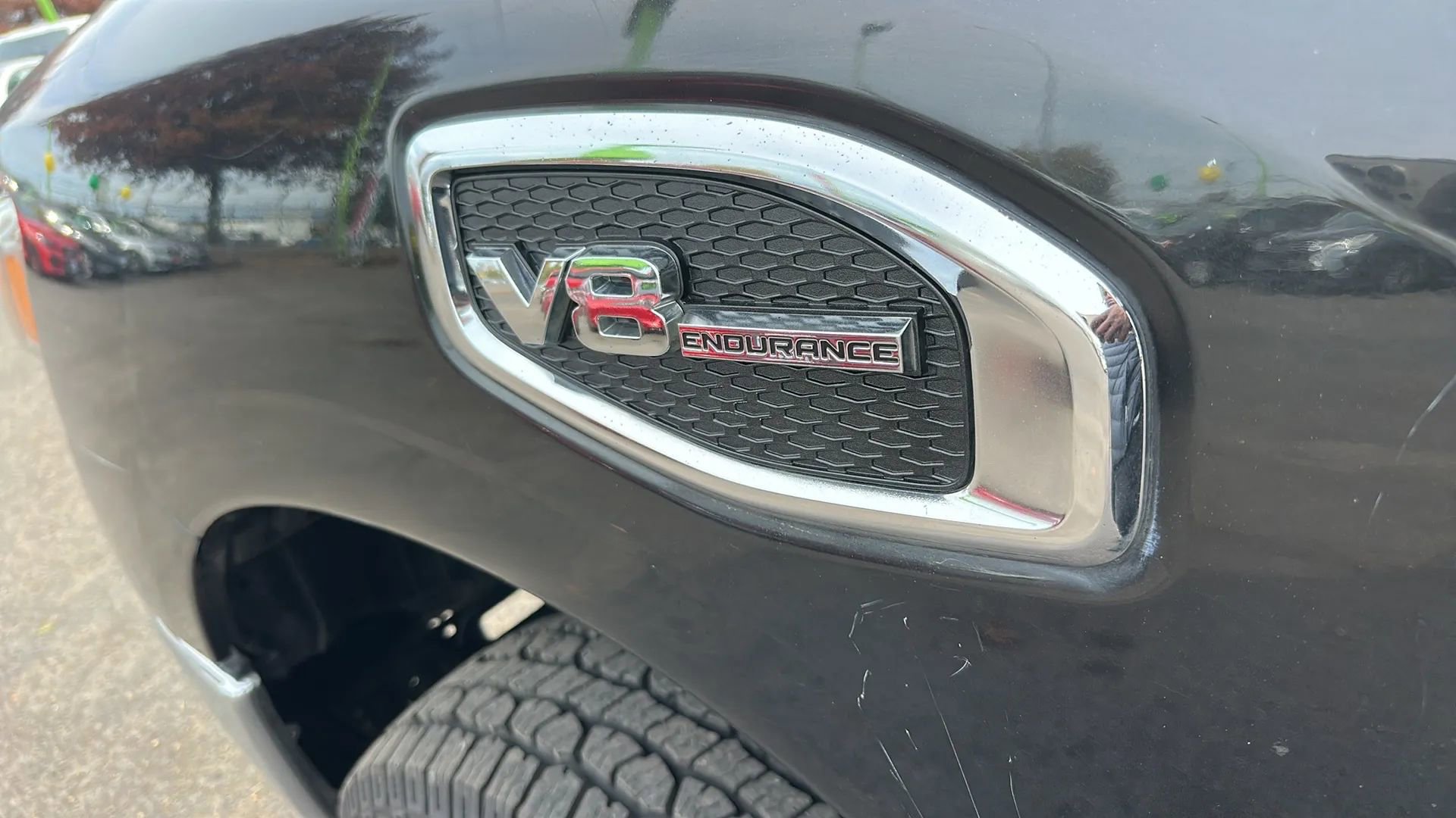 Used 2017 Nissan Titan SV image 17