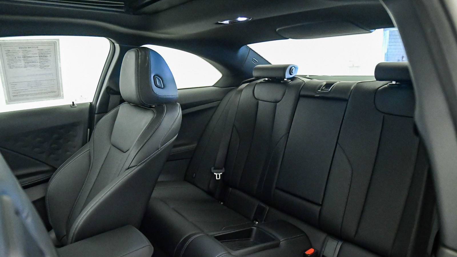 Used 2023 BMW 230i Coupe w/ Convenience Package RWD image 19