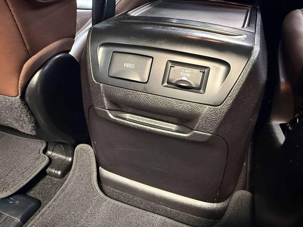 Used 2017 Toyota Sienna Limited AWD/4WD image 16