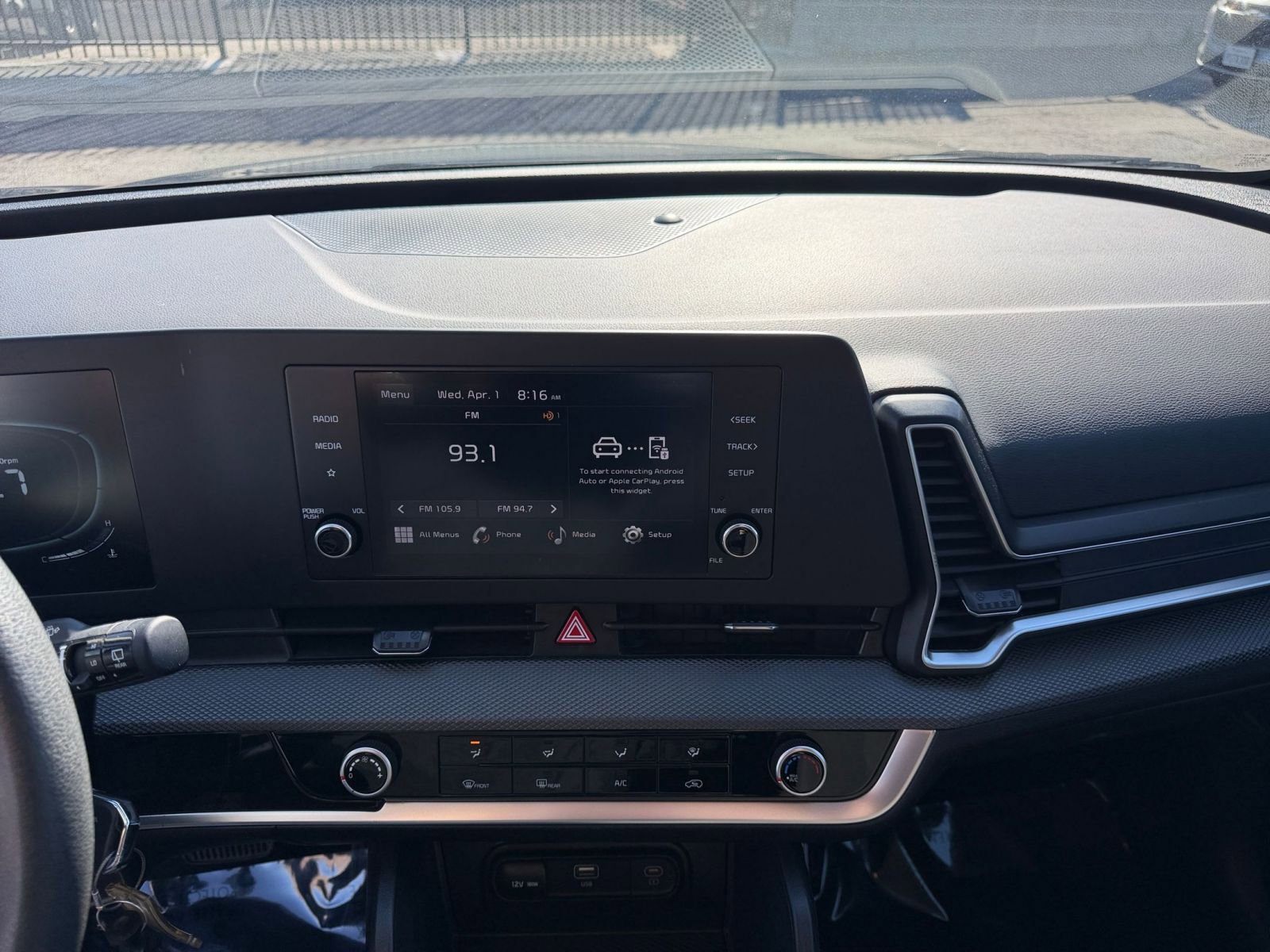 Used 2025 Kia Sportage LX image 17