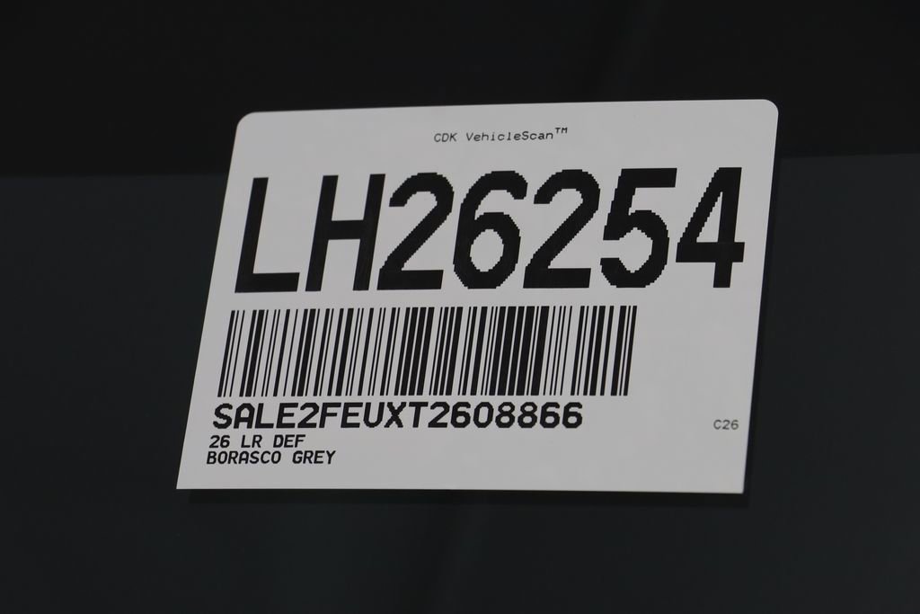 New 2026 Land Rover Defender 130 X-Dynamic SE image 28